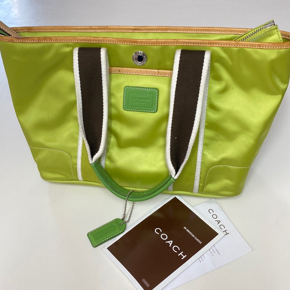 Coach Hampton apple green
